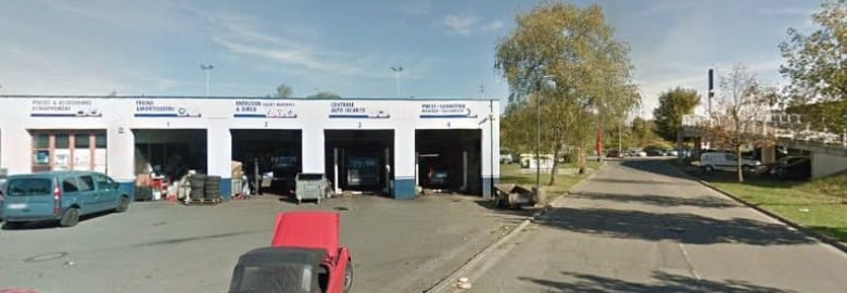 Cosmetic Car Car-Wash