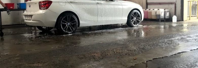 Hand carwash daudzai